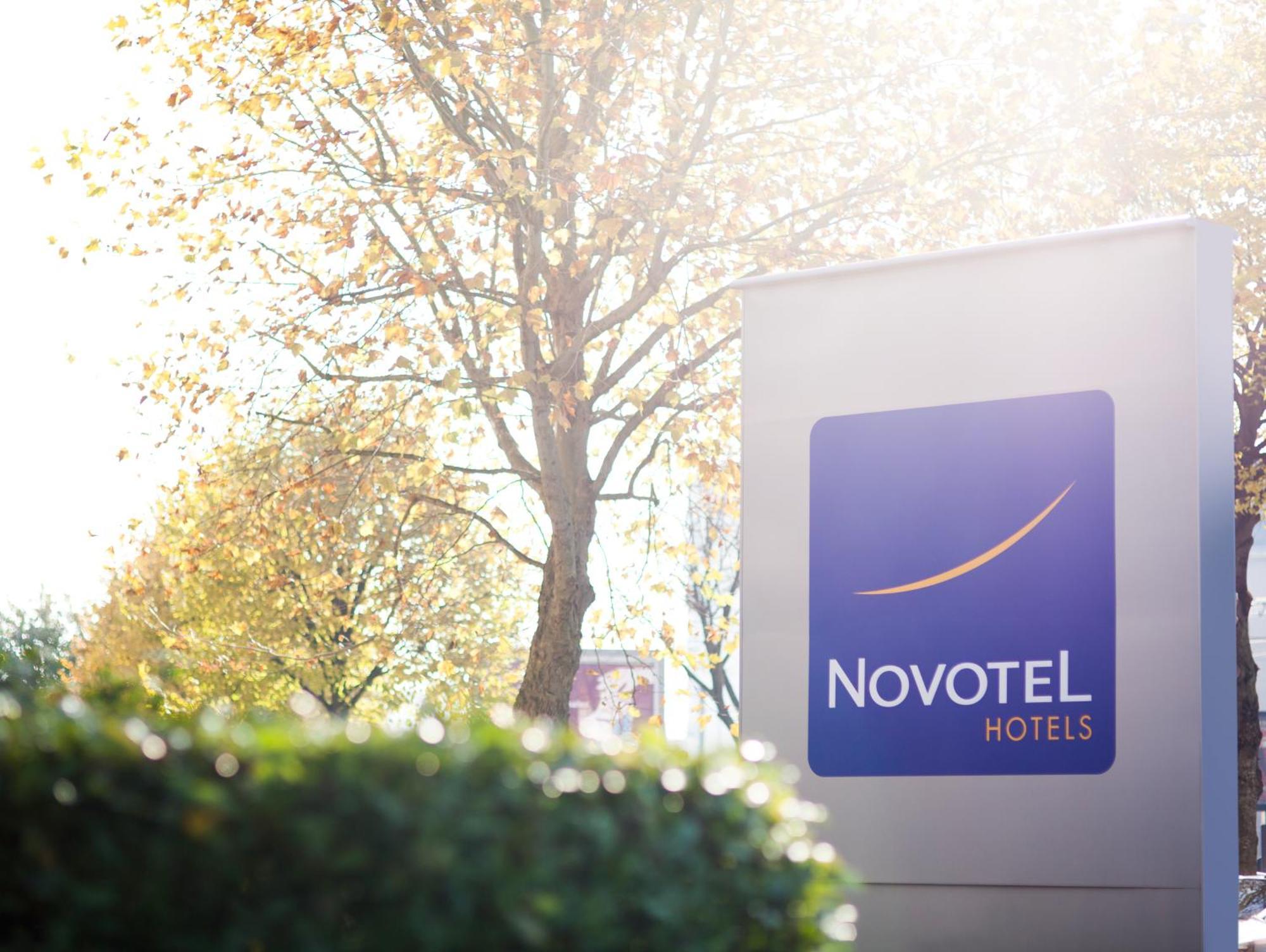 Novotel Nantes Centre Bord De Loire Exteriör bild